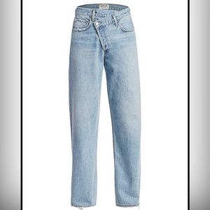 NWT Aritzia jeans, brand is Agolde, NEVER BEEN WORN, perfect condition no flaws